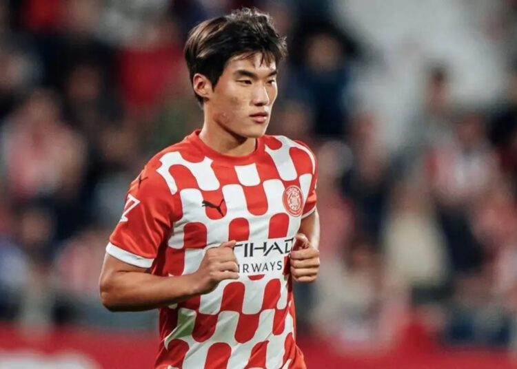 A seguir en el FC Andorra: Min-Su Kim 2 Min-Su Kim Andorra