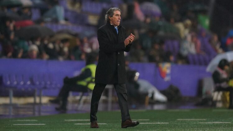 Una distancia que preocupa 1 Almada, distancia